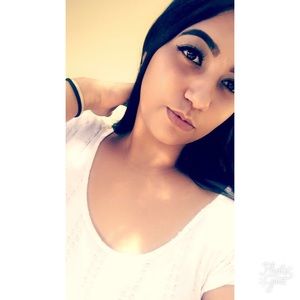 Meet your Posher, Anabel